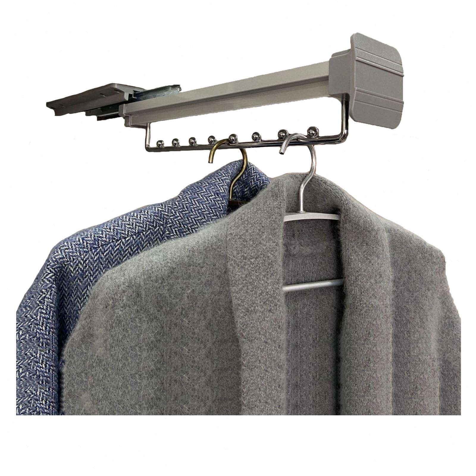 Porte-pantalons extractible pour organiser un vestiaire