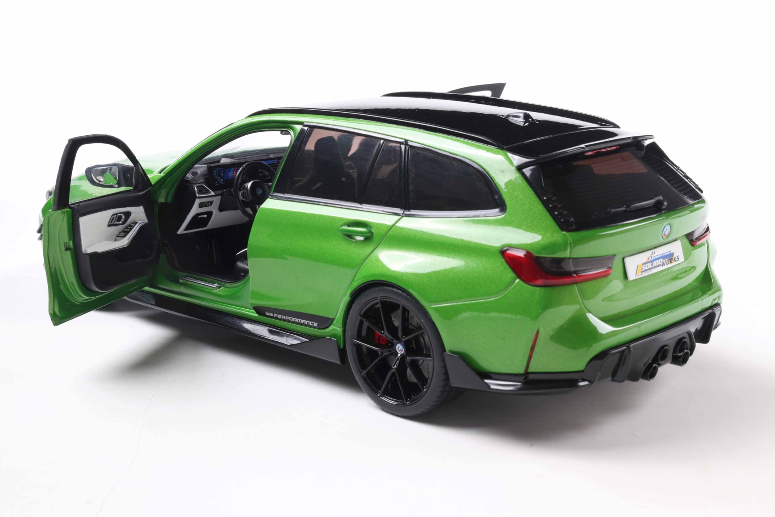 Solido BMW M3 (G81) Touring – Sportlicher Kombi mit schwarzem Dach, Kontrastdetails, Leichtmetallräder, Diecast Modellauto, Grün, 1:18