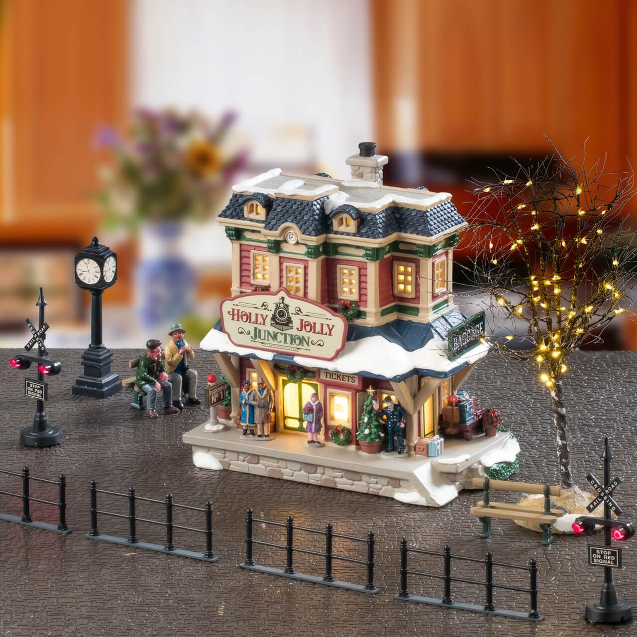 Lemax Holly Jolly Junction Set, House Set, #56672