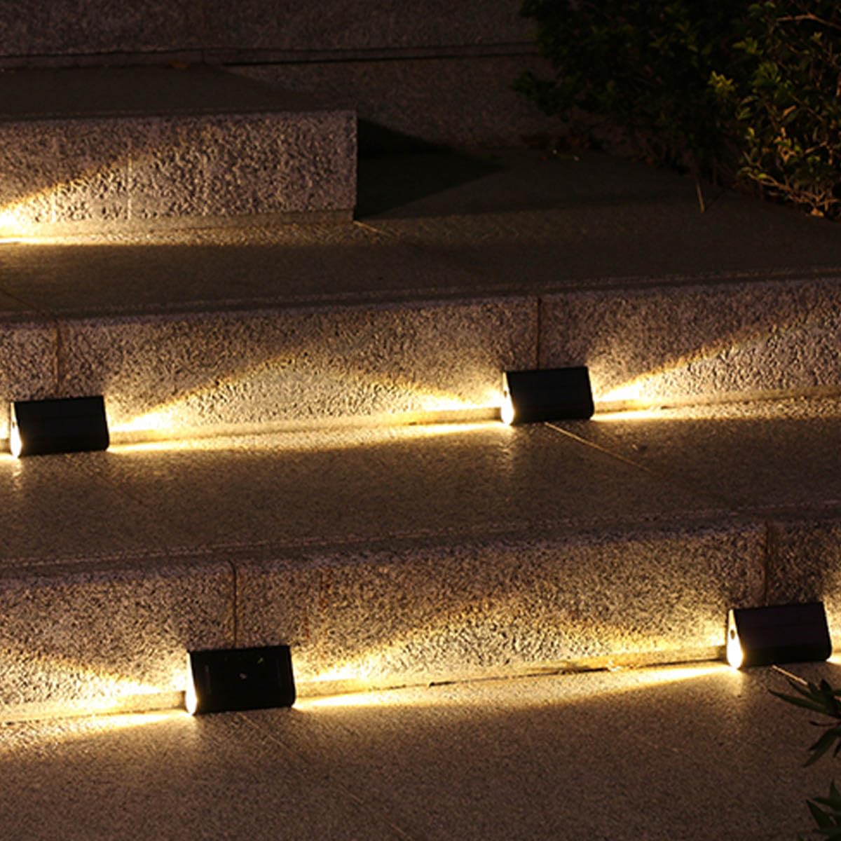 Lumisky Set di 4 lampade da parete a energia solare, LED bianco caldo, 4 x TWILY H6,3 cm