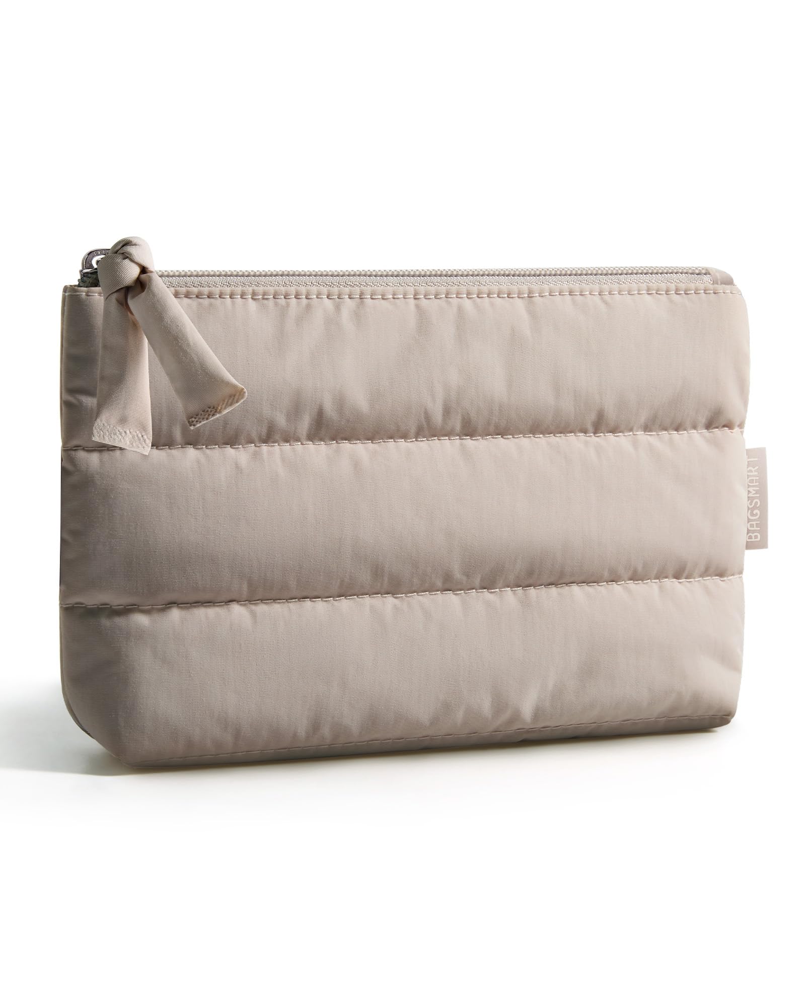 BAGSMART Kleine Make-up-Tasche, Puffy tragbare Kosmetiktasche mit Charm-Reißverschluss, wasserabweisend, Reise-Organizer für Damen (Kamel, klein)