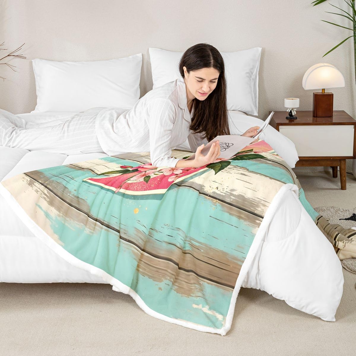 Homewish niestandardowy kwiatowy koc polarowy Twin 152 x 203 cm spersonalizowany inicjał D ciepły pluszowy koc typu sherpa wiosenne kwiaty puszysty pluszowy narzuta rustykalny styl wiejski do salonu