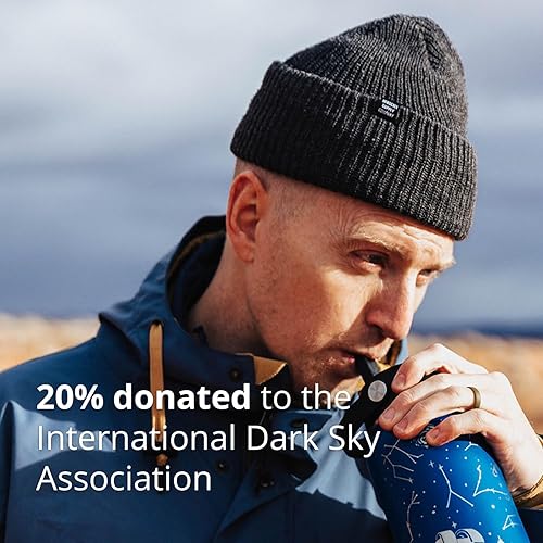 Dark Skies Botella de agua | 32 oz grabado de acero inoxidable sellado al vacío | Space Galaxy y Star Gazing Theme