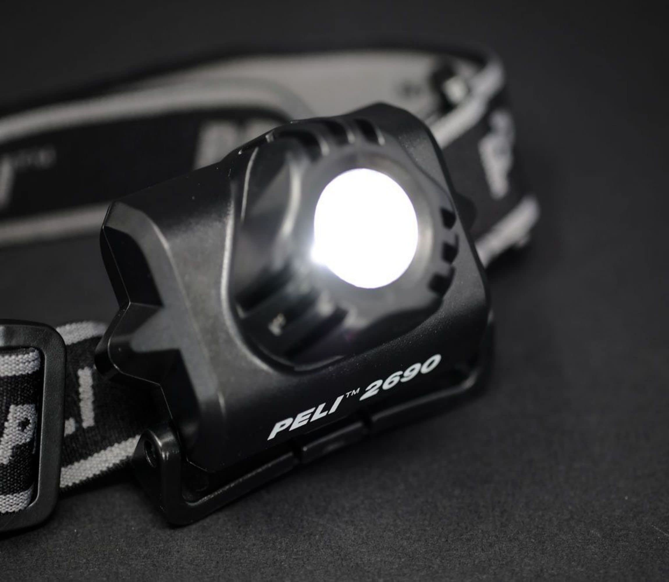 PELI 2690Z0 Linterna LED frontal con certificado ATEX Zona 0, para bomberos y uso industrial, Impermeable IPX7, Color: Negro