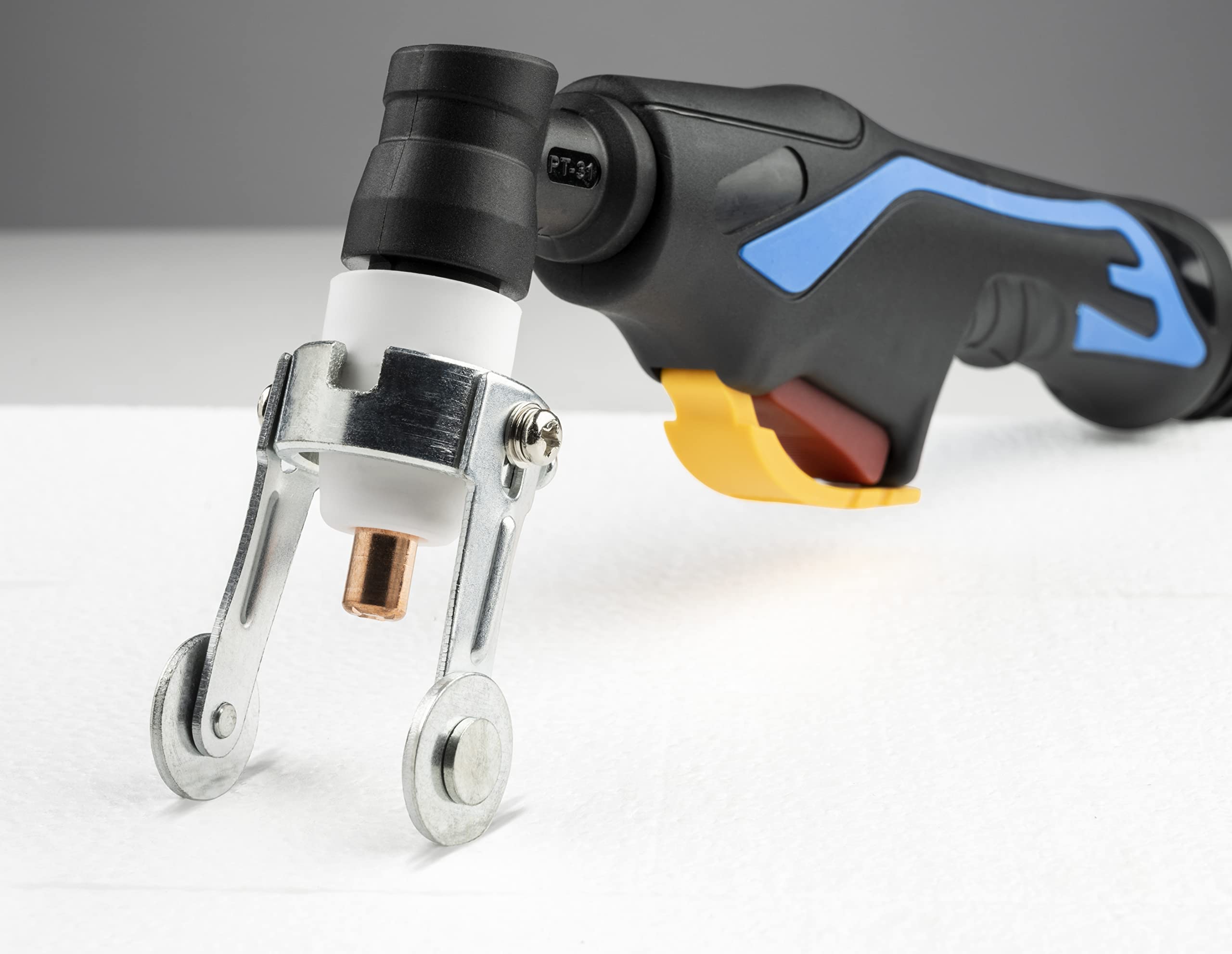 Güde Découpeur plasma GPS-K Aircut 40 AK (découpeur plasma, compresseur intégré, découpe de métal jusqu'à 12 mm d'épaisseur, torche coupante de 2,5 m avec guide à rouleaux)