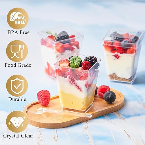 Miniatura 4 de TOFLEN Paquete de 50 unidades de tazas de postre de plástico de 5 oz con tapas para fiesta, mini tazas de postre con cucharas, tazas de postre para