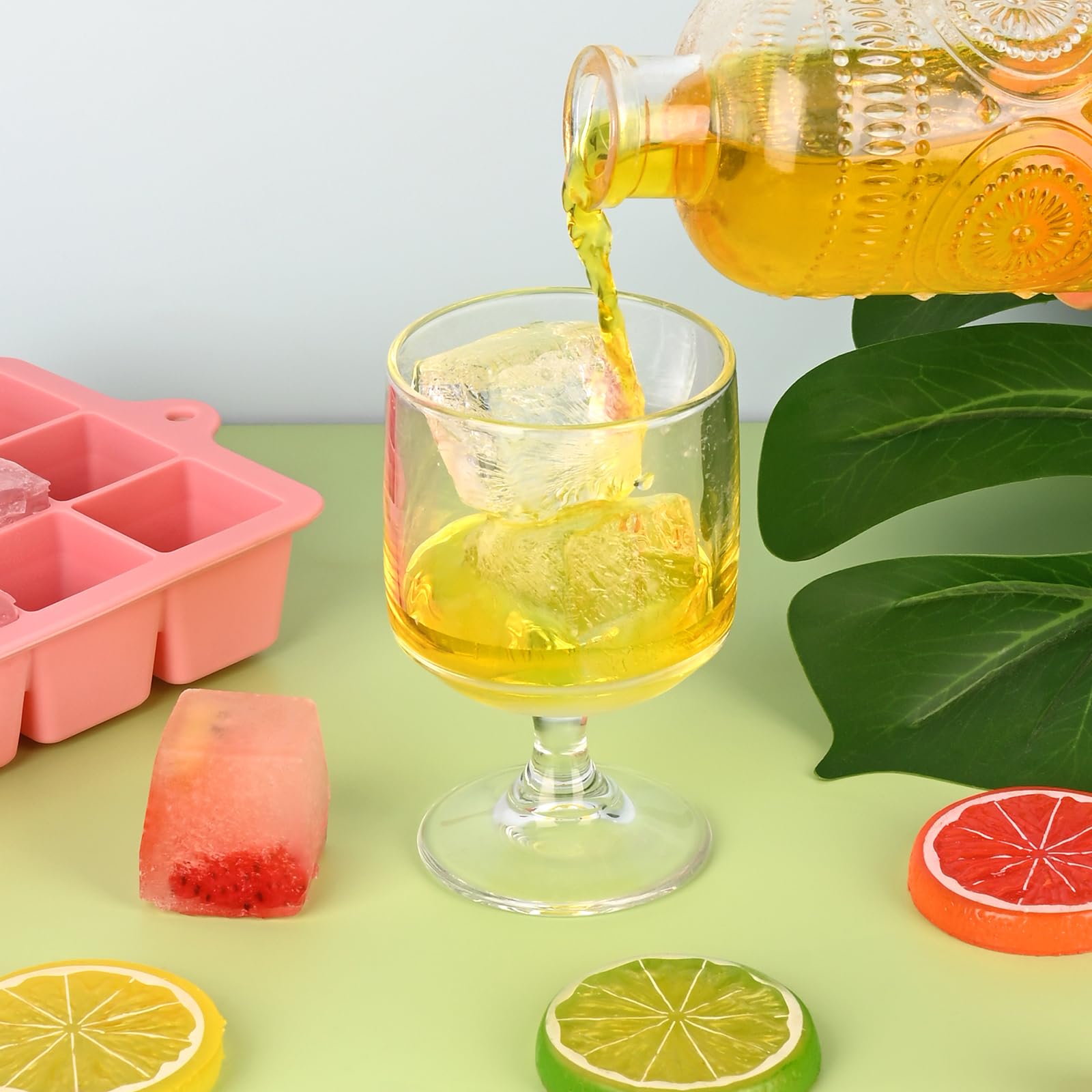 HUAKENER Eiswürfelform aus Silikon, Eiswürfelbehälter für Gefrierschrank mit Deckel, stapelbare Eiswürfelformen für Whiskey, Kaffee, Babynahrung, Suppen und gefrorene Leckereien, BPA-frei, einfaches