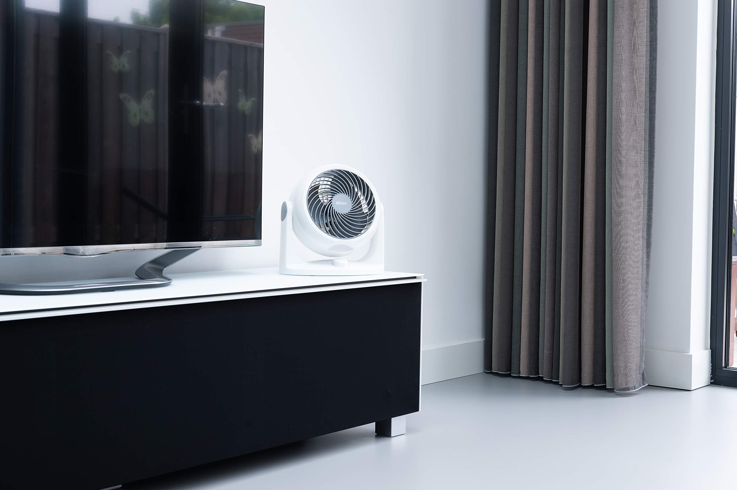Iris Ohyama, Woozoo HD18N - Ventilador de escritorio silencioso (plástico, 34 W, 23 m², 29 x 19 x 31 cm), color blanco