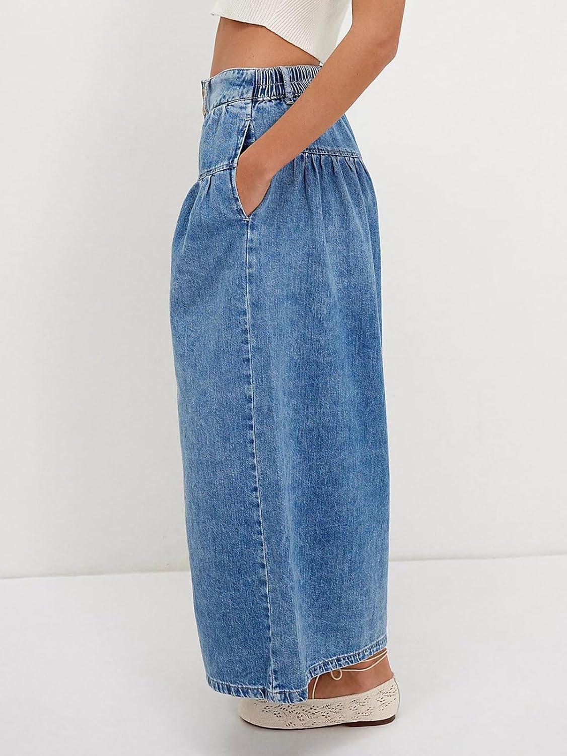 CHARTOU Women Flare Wide Leg Jeans Baggy Cropped Mid Rise Jeans Pleated Ruffle Denim Pants with Pockets - Image 4