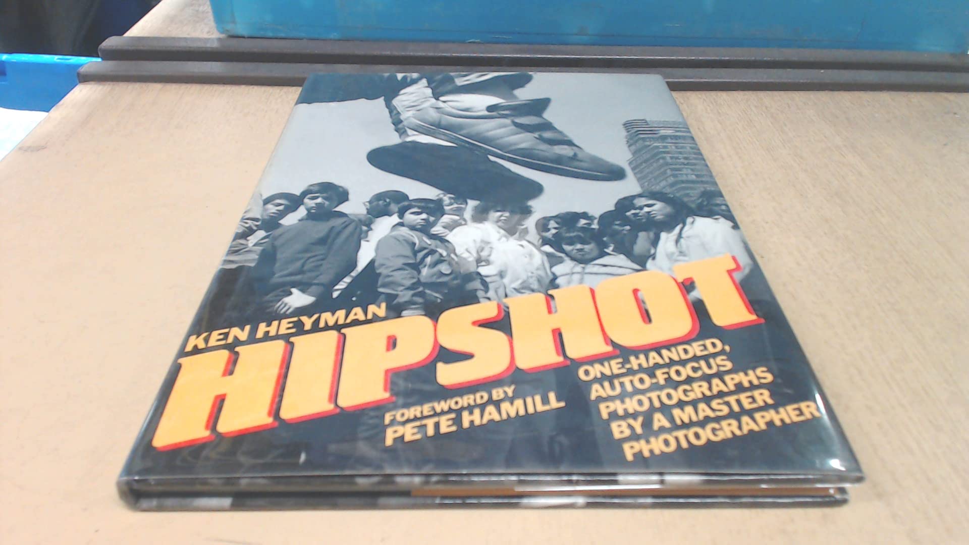 Hipshot: One-Handed, Auto-Focus Photographs by a Master Photographer