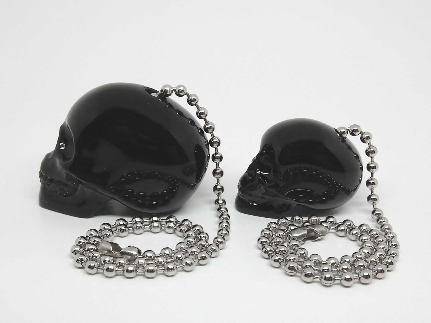 Skull Ceiling Fan Pulls – Gothic Resin Light Pull Chains for Halloween, Horror, Biker, and Kitchen Decor – 2 Piece Handmade Set