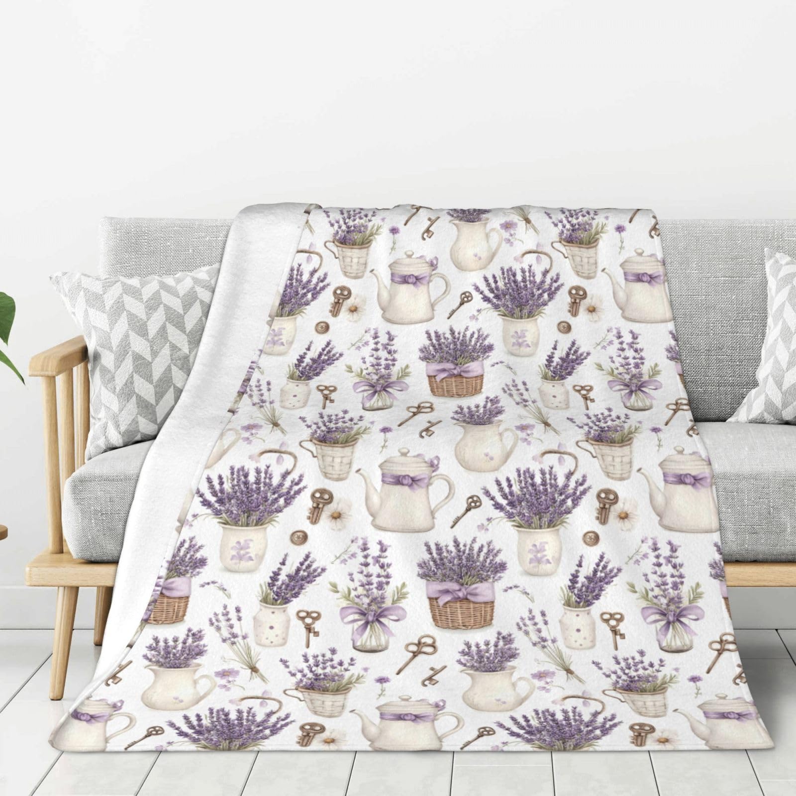 Plaid en flanelle lavande haut de gamme : douceur et légèreté pour votre sofa