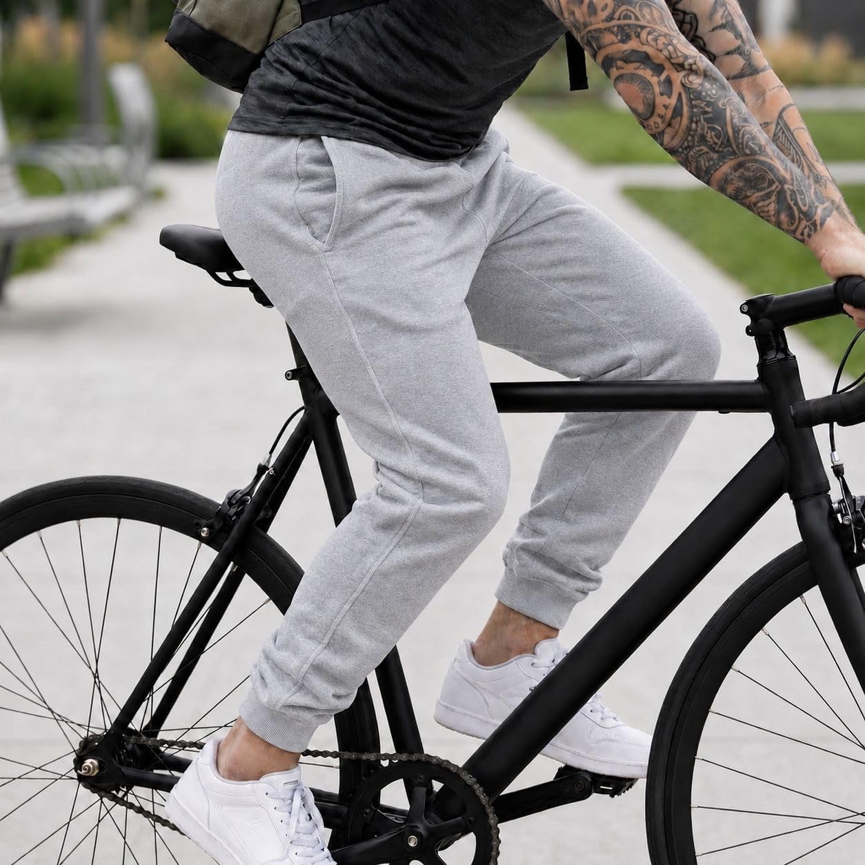 Calça Moletom Flanelado Jogger Skinny Slim Fit Musculação Inverno Academia Fitness Com Bolso Unissex Calça Moletom Flanelado Jogger Skinny Slim Fit Musculação Inverno Academia Fitness Com Bolso Unissex