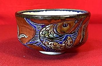 Amazon.co.jp: 茶道具『琉球壺屋焼 魚文 茶碗「新垣勲」陶印』 共箱 Amazon.co.jp: 茶道具『琉球壺屋焼 魚文 茶碗「新垣勲」陶印』 共箱