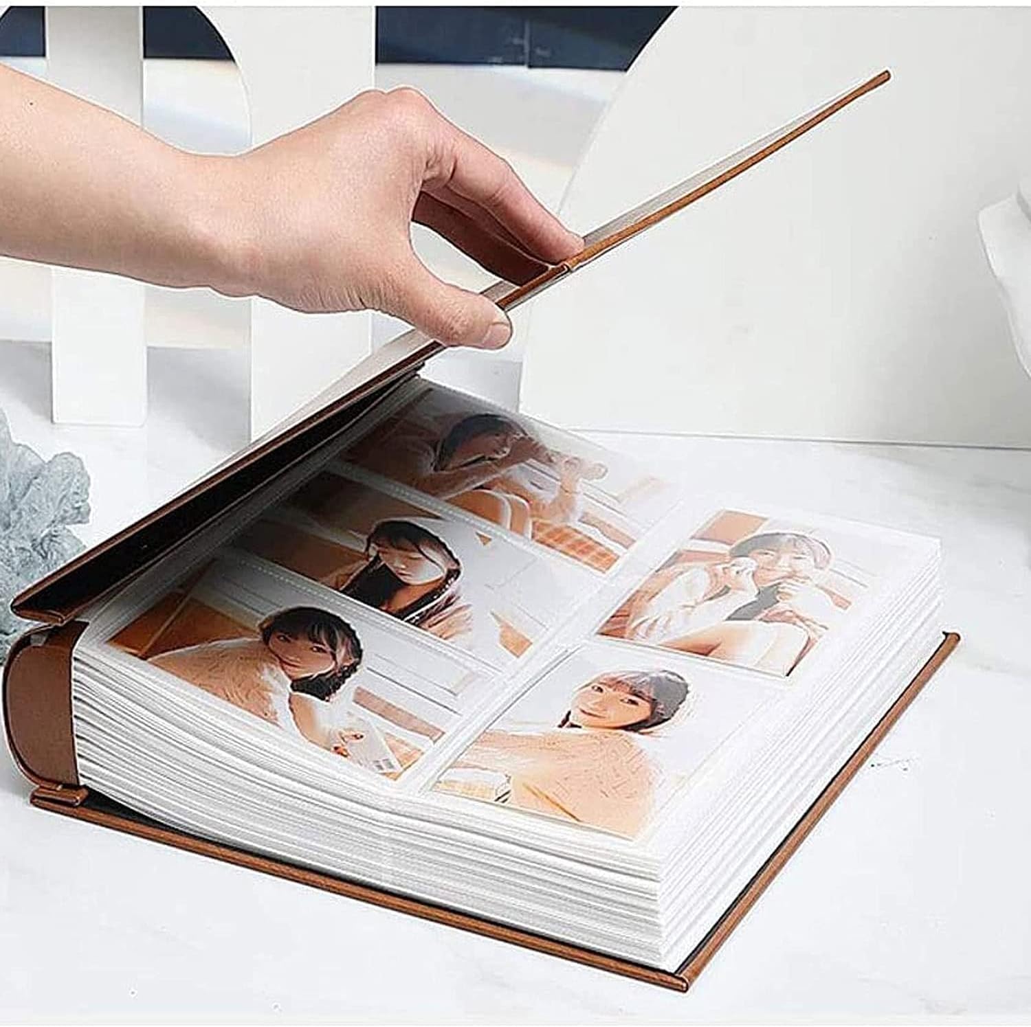 Photo Album 4x6 Large Big Capacity Picture Albums Holds 600 Horizontal and Vertical Photos for Family Wedding Growth Souvenir Book (Color : B) (B)