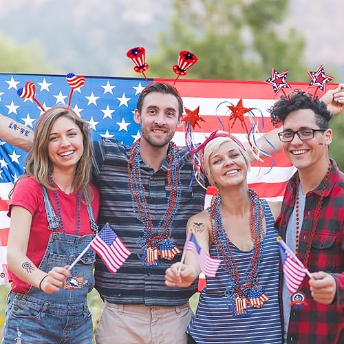 Miniatura 6 de UMEELR 104 piezas de suministros patrióticos para fiestas, accesorios del 4 de julio con collares, diademas, banderas, calcomanías de tatuaje para
