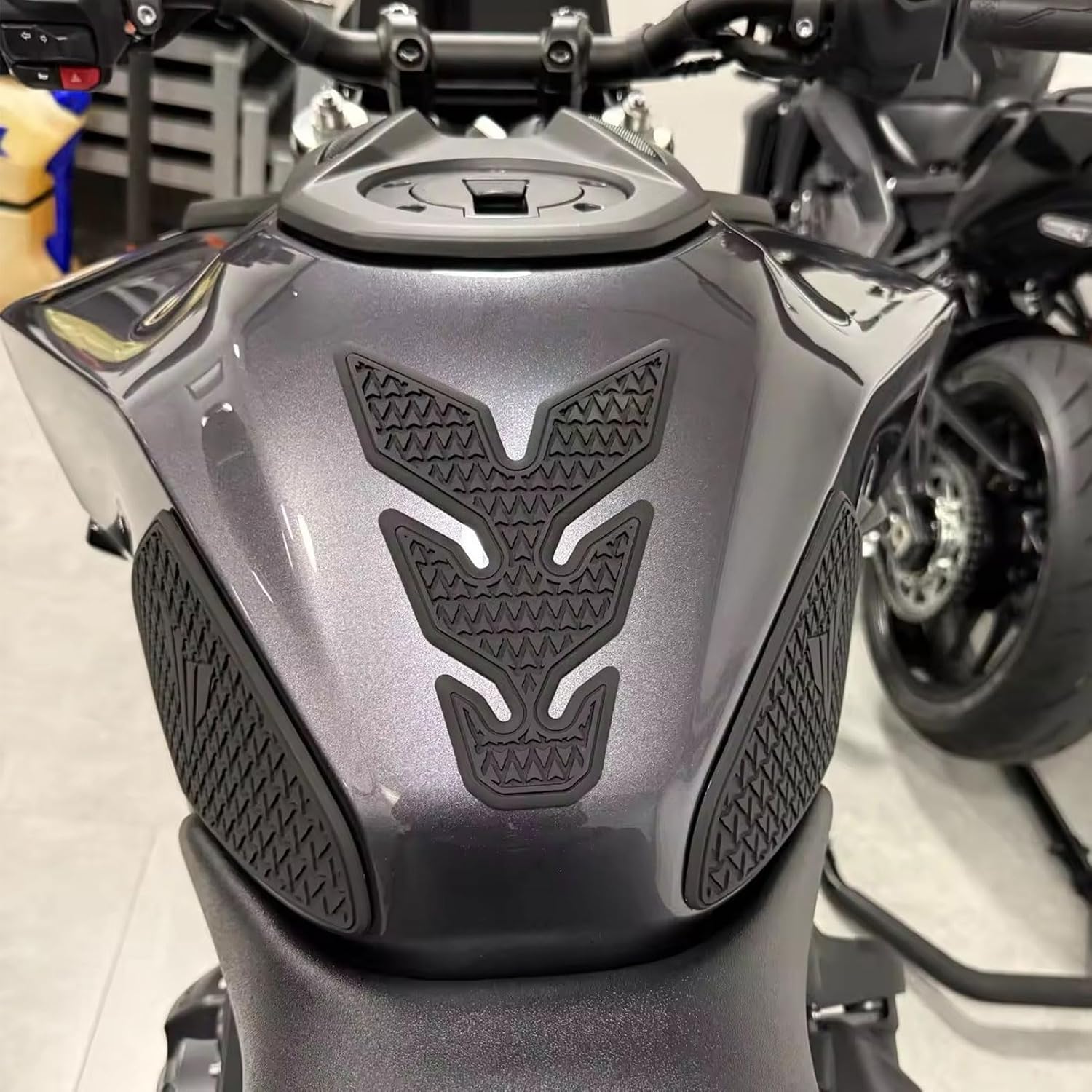 3PCS Motorcycle Fuel Tank Pad Sticker Protector Anti Slip Tank Grip Sticker Compatible with 2025 MT09 2024 MT 09 MT-09 MT09 Accessories Side Decals Stickers (2024-2025+)