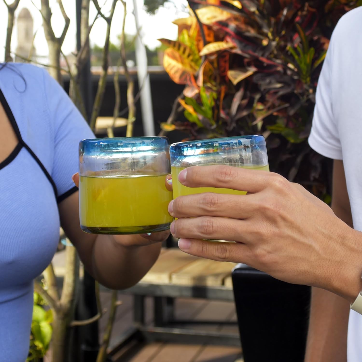 Hand-Blown Cocktail Glasses From Mexico – Set of 4 Lowball Rocks Glasses | Authentic Handcrafted 12 oz Old Fashioned Cocktail Glasses | Mexican Kitchen & Barware Gift Set | Blue Rim