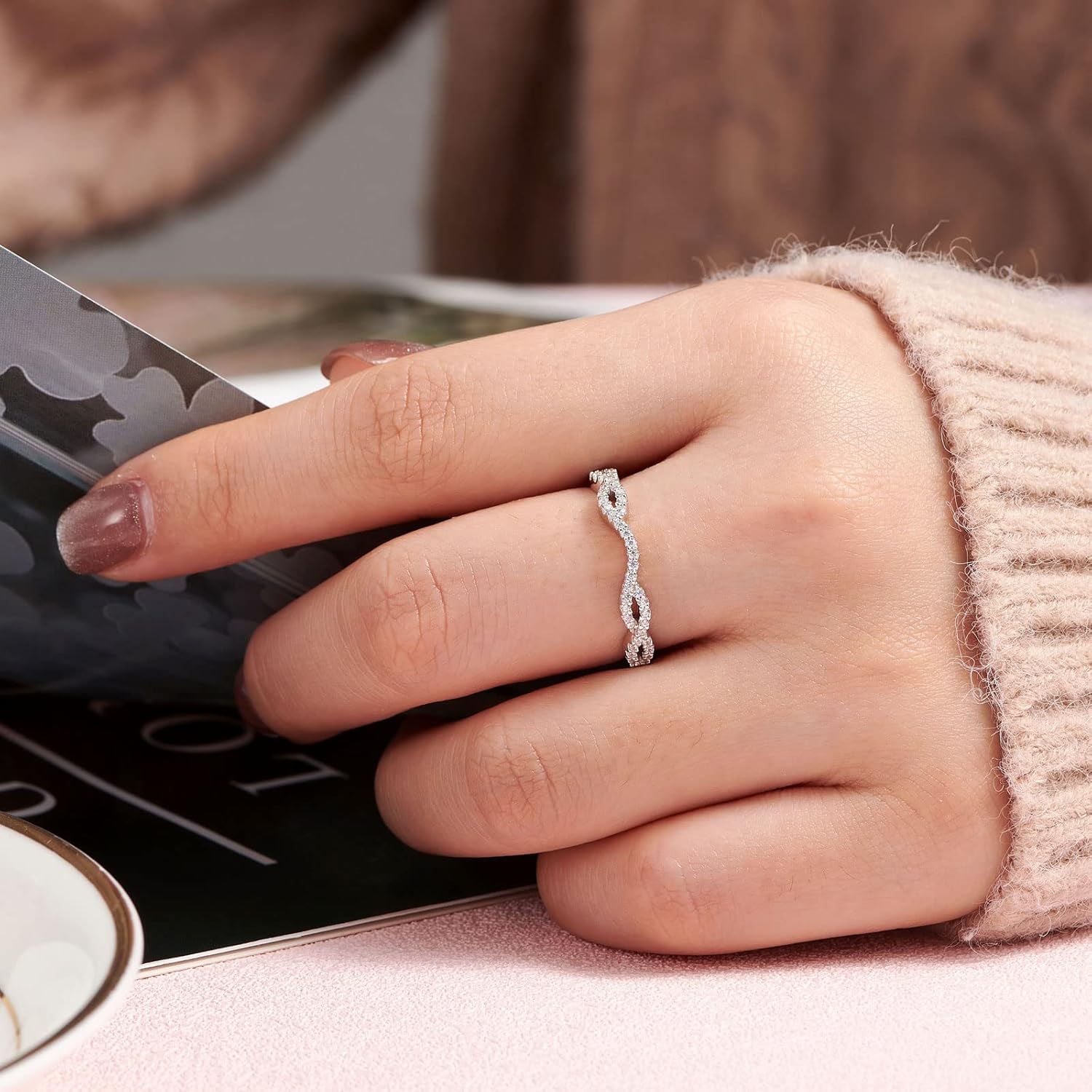 Wuziwen 925 Sterling Silver Twisted Infinity Eternity Ring Wedding Bands for Women Cubic Zirconia - Image 4