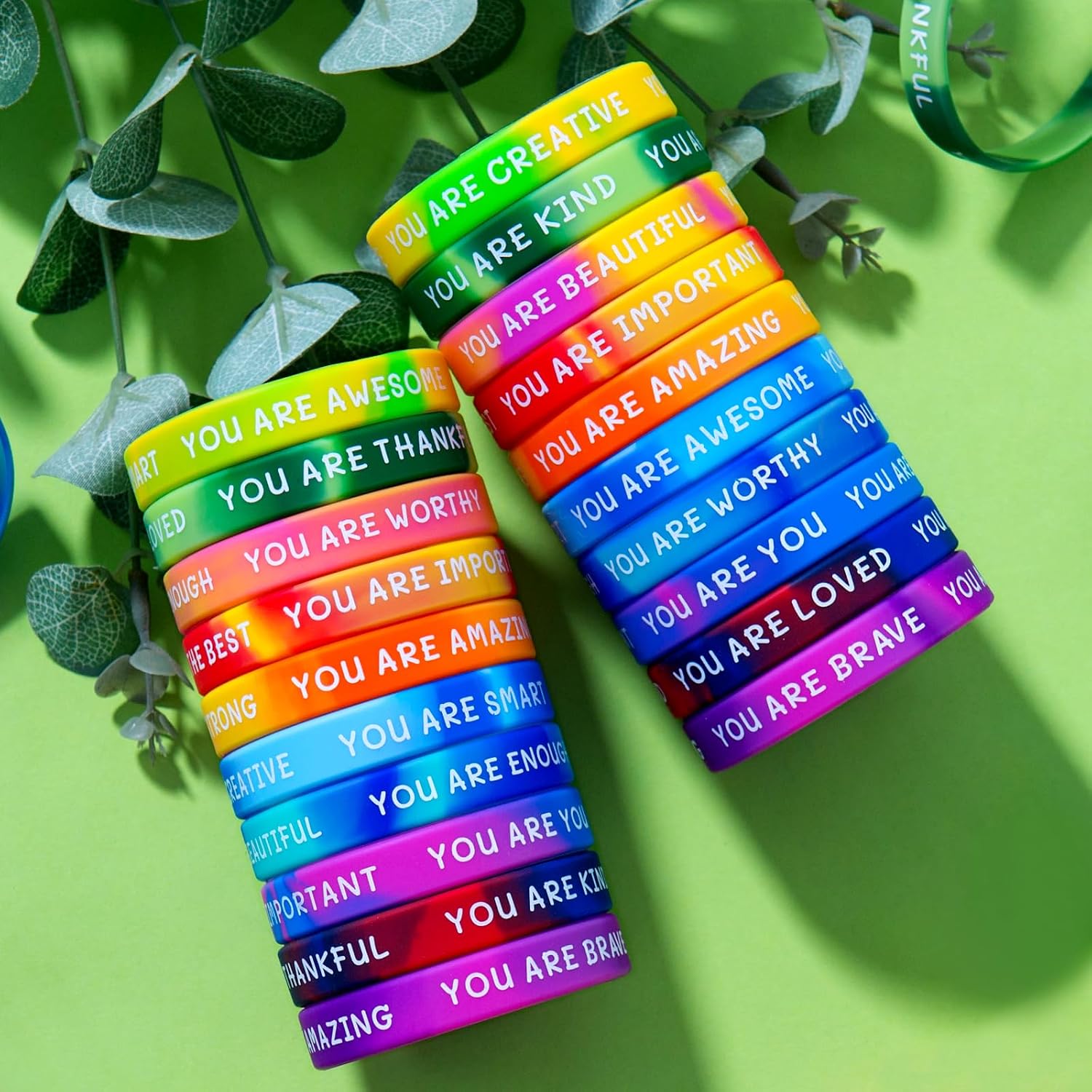 100 Pieces Motivational Wristbands Bulk for Student Colored Inspirational Rubber Bands Students Inspirational Bracelets Teacher for Kids Christmas Gift(Dreamlike Colours)