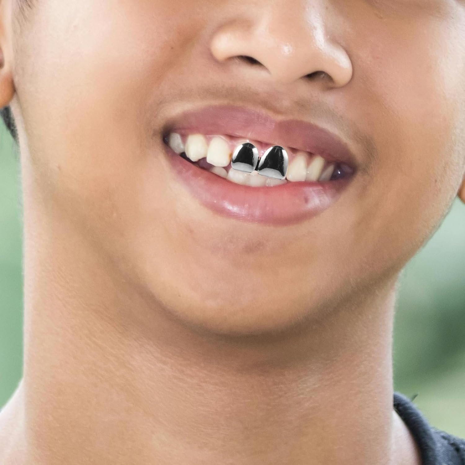 OUNONA 18k Silver Hip Hop Teeth Grill Pair, Metal Tooth Caps for Men, Detachable Cosplay Rapper Jewelry, Party Costume Accessory