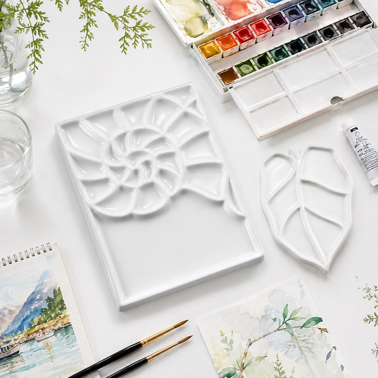 Bower Bird Ceramic Watercolor Palette, Porcelain Mixing Tray for Acrylic, Gouache, Watercolor Painting, White, Antique Style, 5.3x3.5x0.55 Inch (Conch +Leaf)
