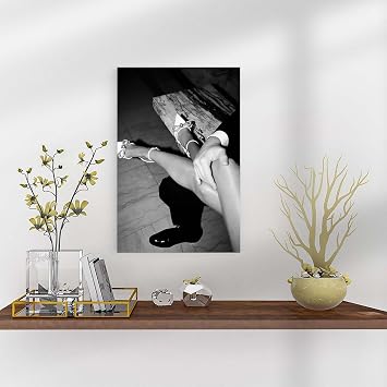 Sexy Women Photography Feminist Canvas Poster Art Print Vintage Fashion Luxury Black And White Girly Wall Art Decor For Bedroom Living Room Aesthetic Wall Decor513