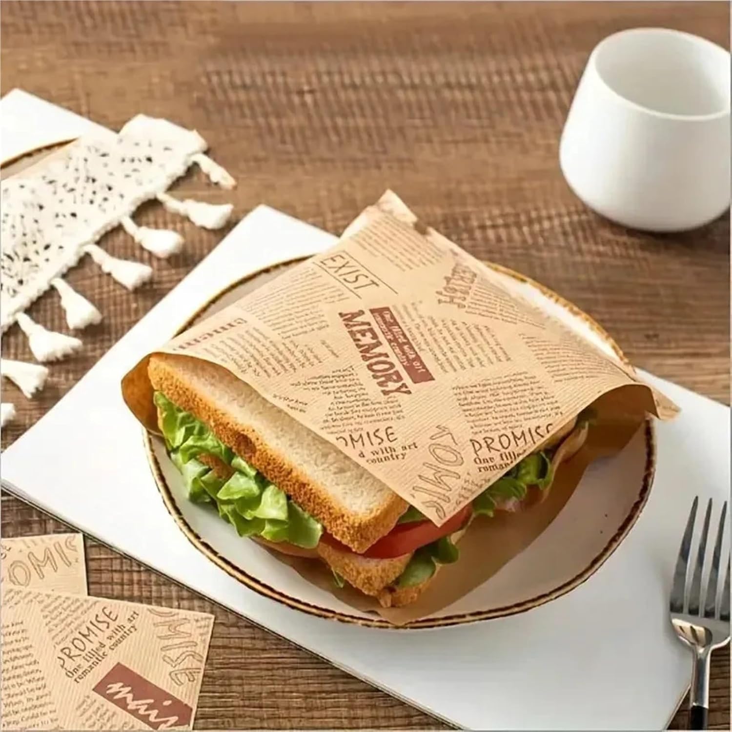 600 Pcs Cute Pattern Greaseproof Parchment Wrappers – Non-Stick Food Holders For Sandwiches, Ideal Baking & Kitchen Tools(Shape A)