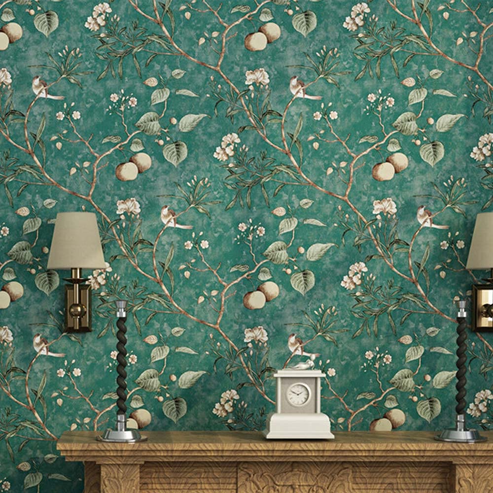 Papier peint non tissé vintage pour masquer les défauts des murs du salon