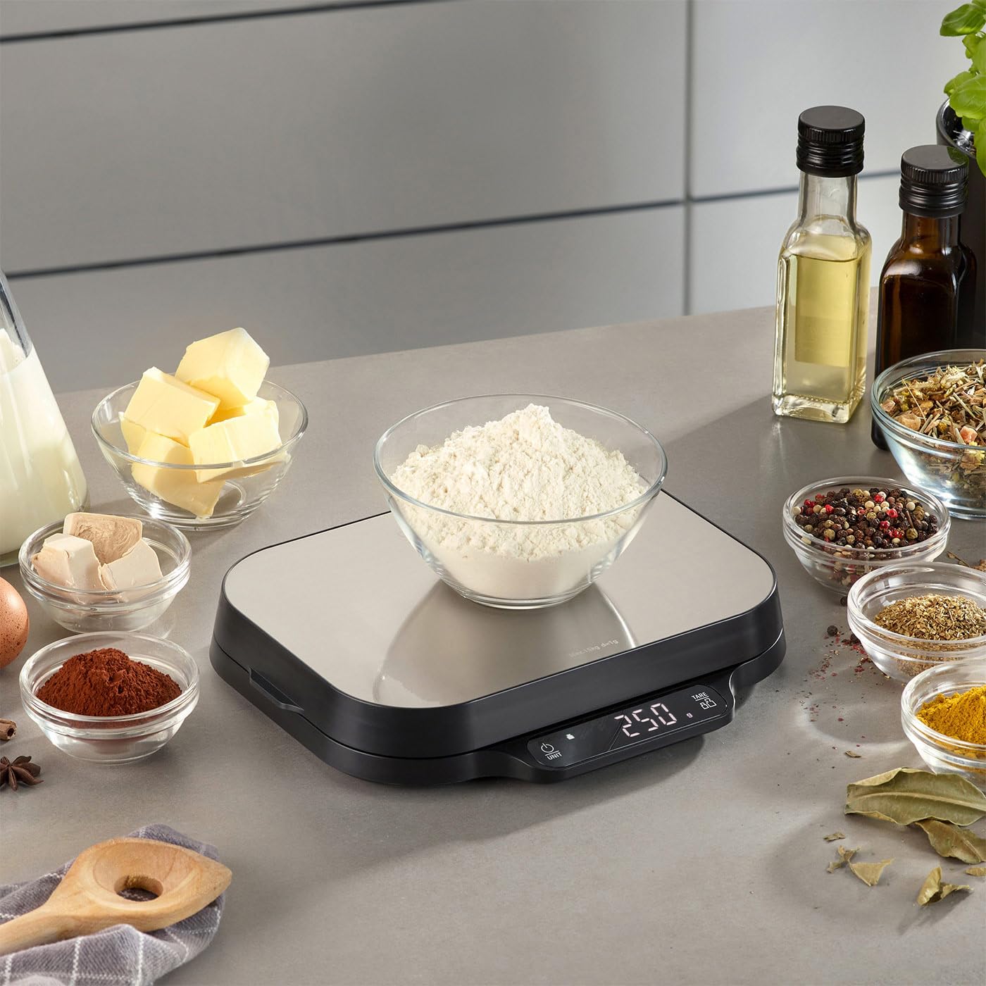CASO KitchenDuo - 2 in 1 Küchenwaage inkl. Feinwaage, normale Wiegeskala 15kg in 1 g Schritten, Feinwaage bis 1 kg in 0,1 g Schritten, Hold Funktion, Gramm, Oz, ml, Edelstahl-Oberfläche