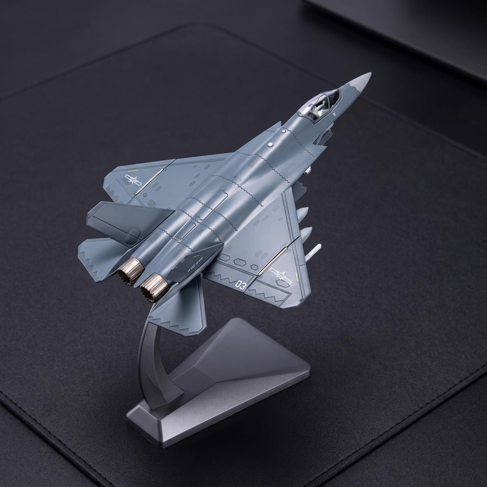 Colcolo Réplica de Aeronave Maqueta Avión Modelo Escala Aleación con Soporte Grabado Personalizado Marcajes Impresos Base Expositora Adecuada para Escritorio de Oficina Vitrina Estantería Regalo