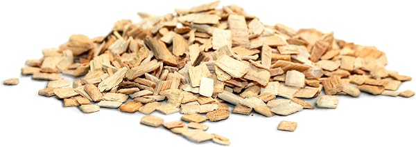 Komodo Komodo Coarse Beech Chips Substrate for Reptile Cage Vivarium Habitat Premium Natural Non Toxic Durable Long Lasting Moisture Control Bedding - 6L in use