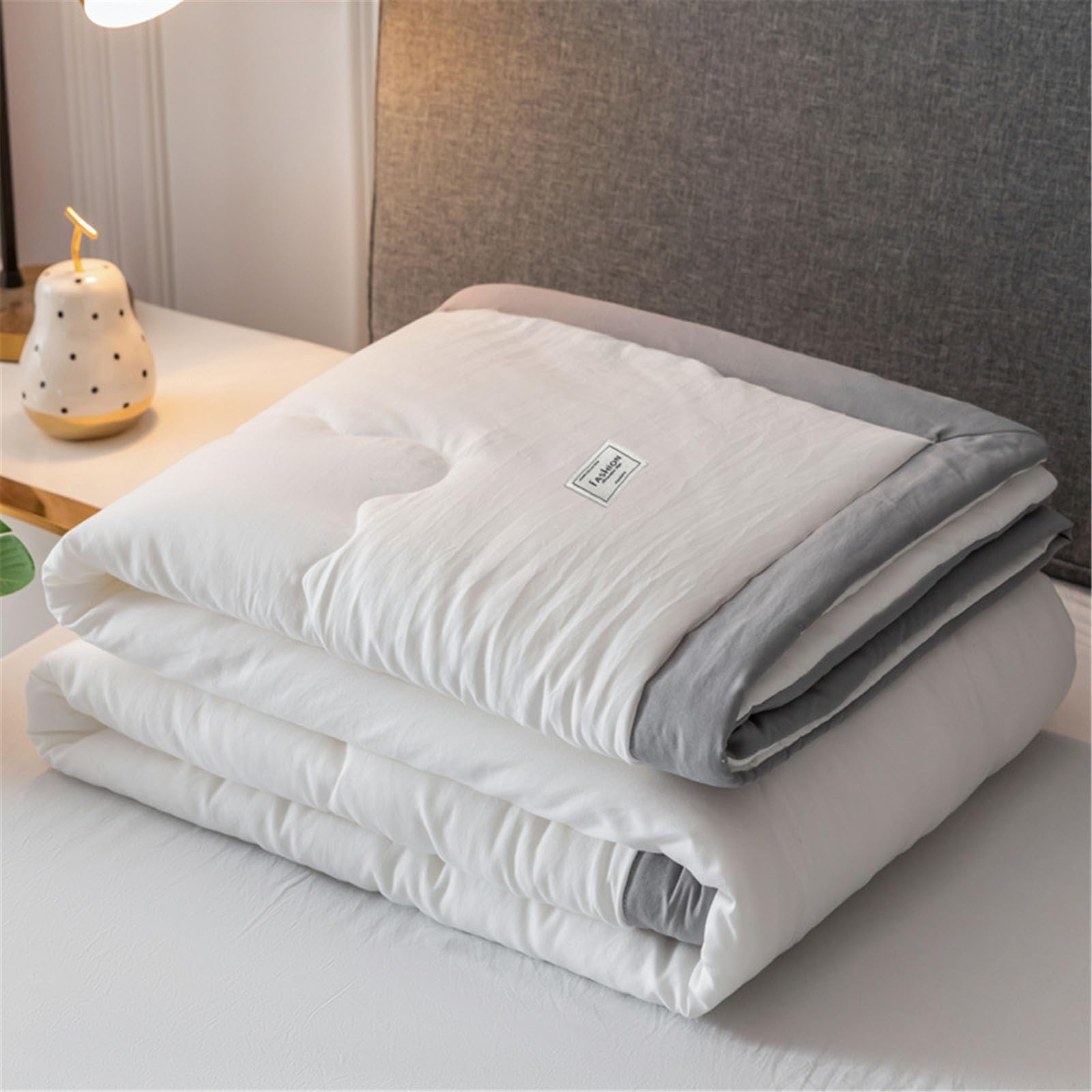Odot Quilted Bedspreads Single Double Super King Size, Quilted Bed Throws Soft Lightweight Reversible Quilted Coverlets Comforter Sofa Bed Cover for All Season - Solid Color (200x230cm,White)