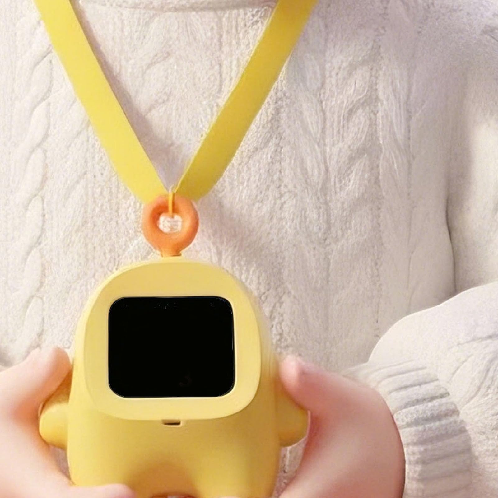 Fabater Robot da Scrivania AI, Animale Domestico Robot AI Interattivo con personalità, Dialogo Intelligente in Chat, Compagno Desktop per Bambini con 37 Lingue, Regalo Tecnologico (YELLOW)