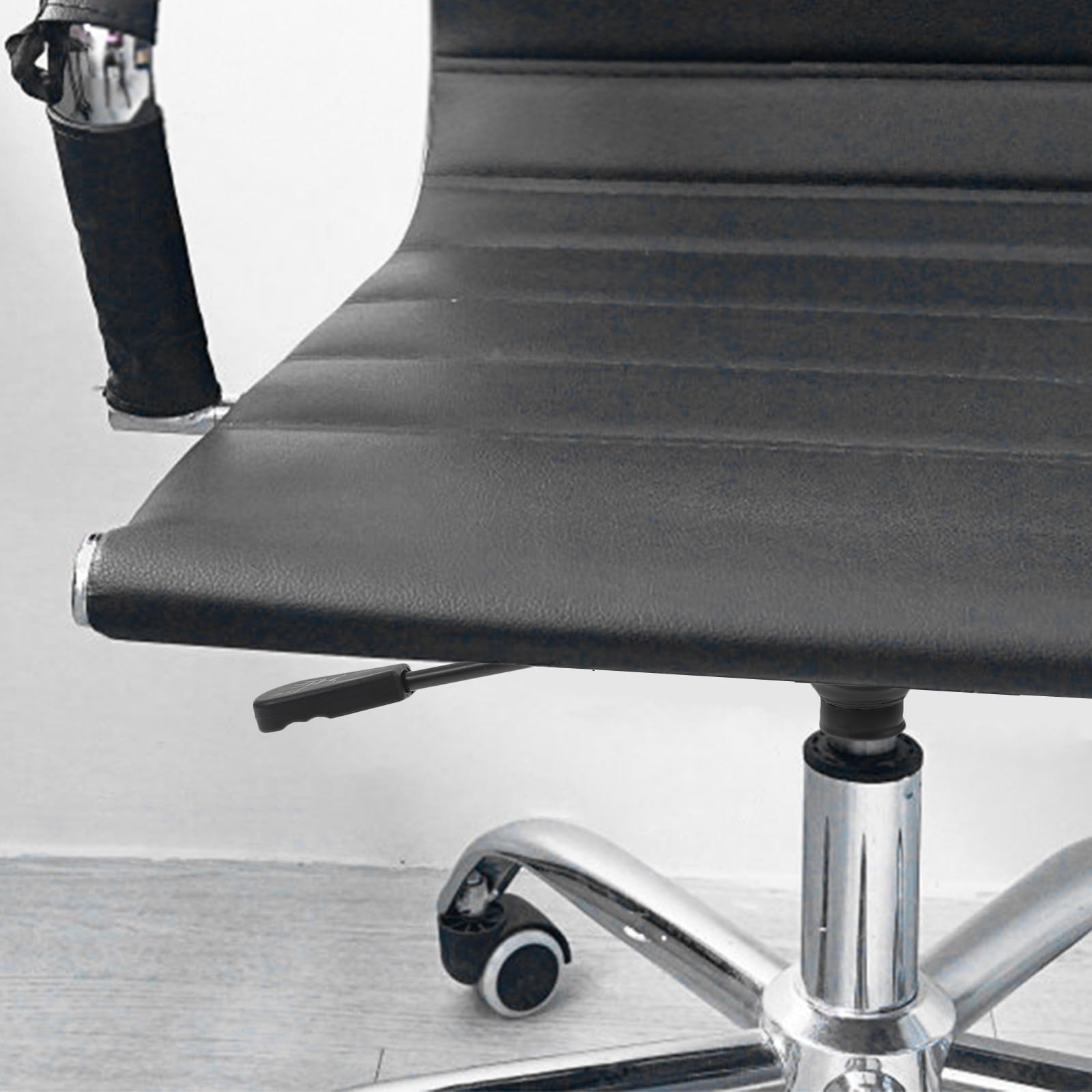 Drehbarer Stuhl und Einfacher Installation mit Robuster Konstruktion Teller aus Metall als Neigungsverstellmechanismus für Bürostuhlgestell