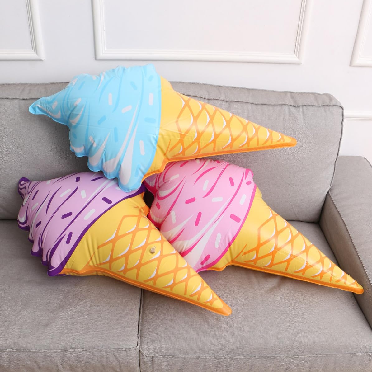 Lot de 3 Bouées de Piscine en PVC, Jouets Gonflables de Crème Glacée, Faciles à Gonfler Ranger, pour Piscine et Plage Couleur Aléatoire