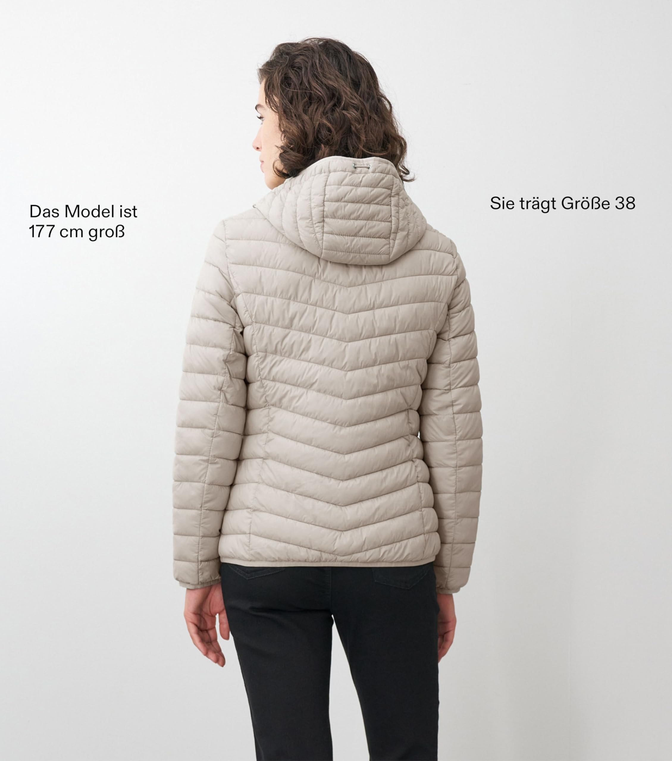 ONUA Leichte Steppjacke Damen, Übergangsjacke, Frühlingsjacke oder Damenjacke mit Wattierung, Outdoorjacke mit abnehmbarer Kapuze in fünf Farben (Größen 36-48)