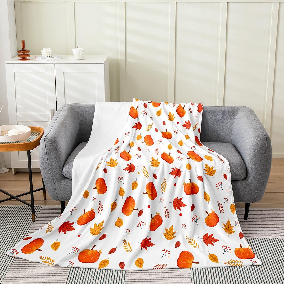 jejeloiu Fall Pumpkin Fleece Throw Blanket Rustic Flannel Blanket Plush Fuzzy Farmhouse Autumn Maple Leaves for Bed Couch Chair Living Room Vintage Country Twin 60"x80" White Orange Bedroom Decor