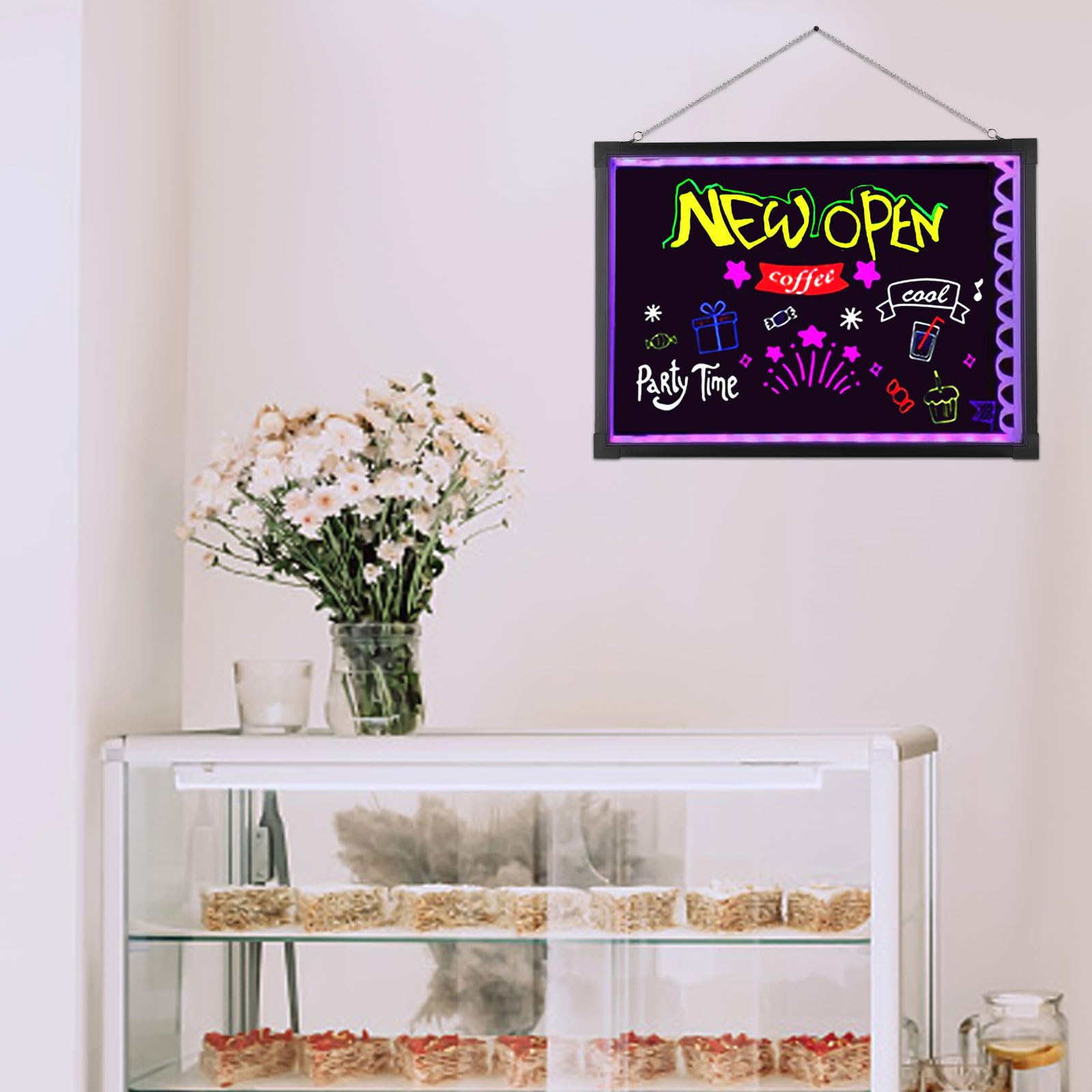 Schwarz LED Schreibtafel Buntes LCD Schreibtablett Leuchttafel DIY Leuchtende Werbetafel mit 7 Farbvariationen 18 Lichteffekten LCD Writing Tablet für Dekoration Werbetafeln 50 * 70CM