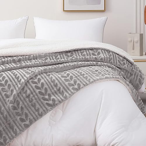 Miniatura 4 de Exclusivo Mezcla Manta de forro polar sherpa, mantas reversibles de felpa de terciopelo y mantas suaves para sofá, 50 x 70 pulgadas, gris claro