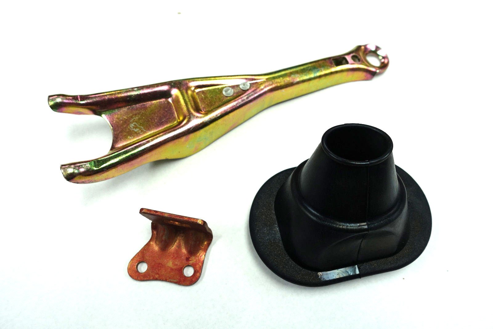 Amazon.com: Mopar P4529451 Clutch Fork Replacement Kit : Automotive