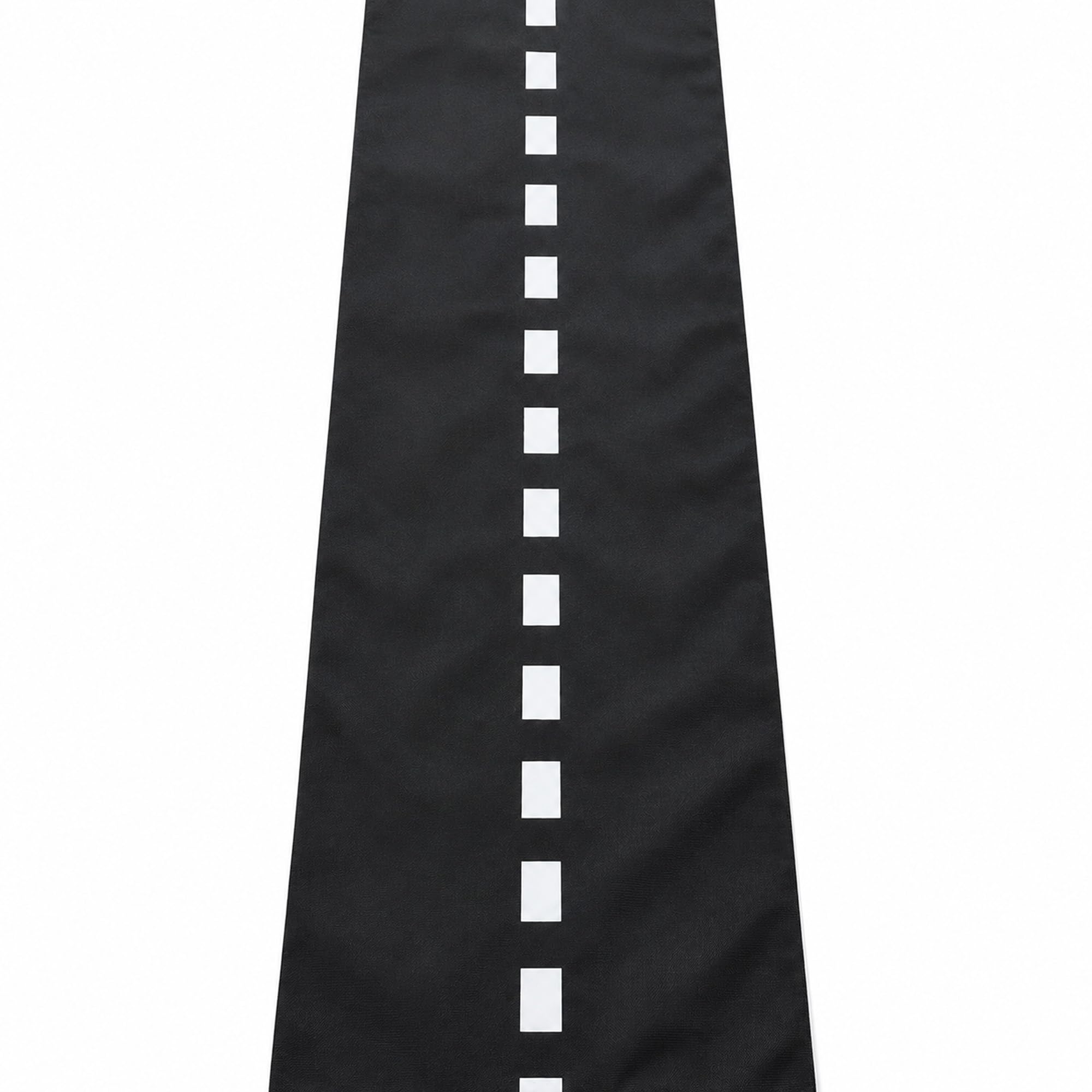 NOVELTY PLACE Racetrack Table Runner