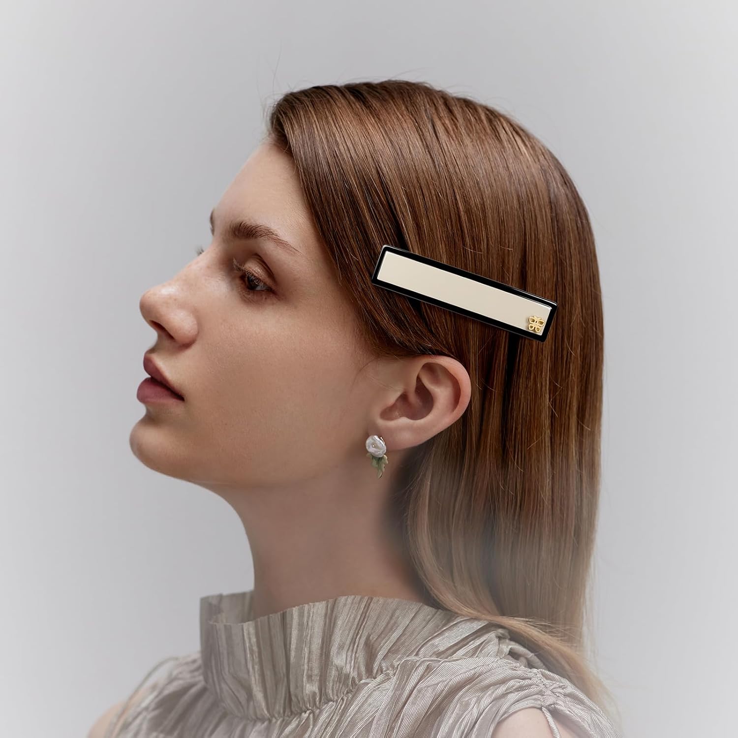 SHE'S FREE STYLE JUST FOR YOU [Chanel-style] Hair Barrette for Women, Acetate Resin Barette, Classic Black & White, French Hair Accessory for Thin Hair, Anti-Slip for Half-Hair (Middle,3.5 inch,1 Pcs) - Image 2