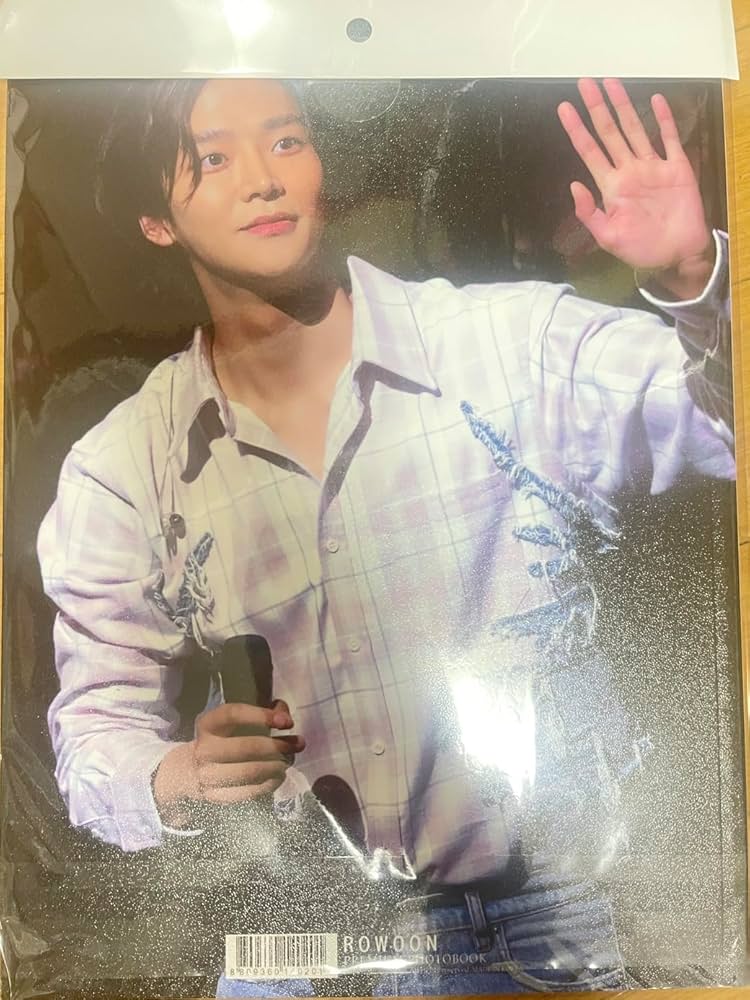 ROWOON 写真集　2冊セット 61t57hcThtL._UF350,350_QL50_.jpg