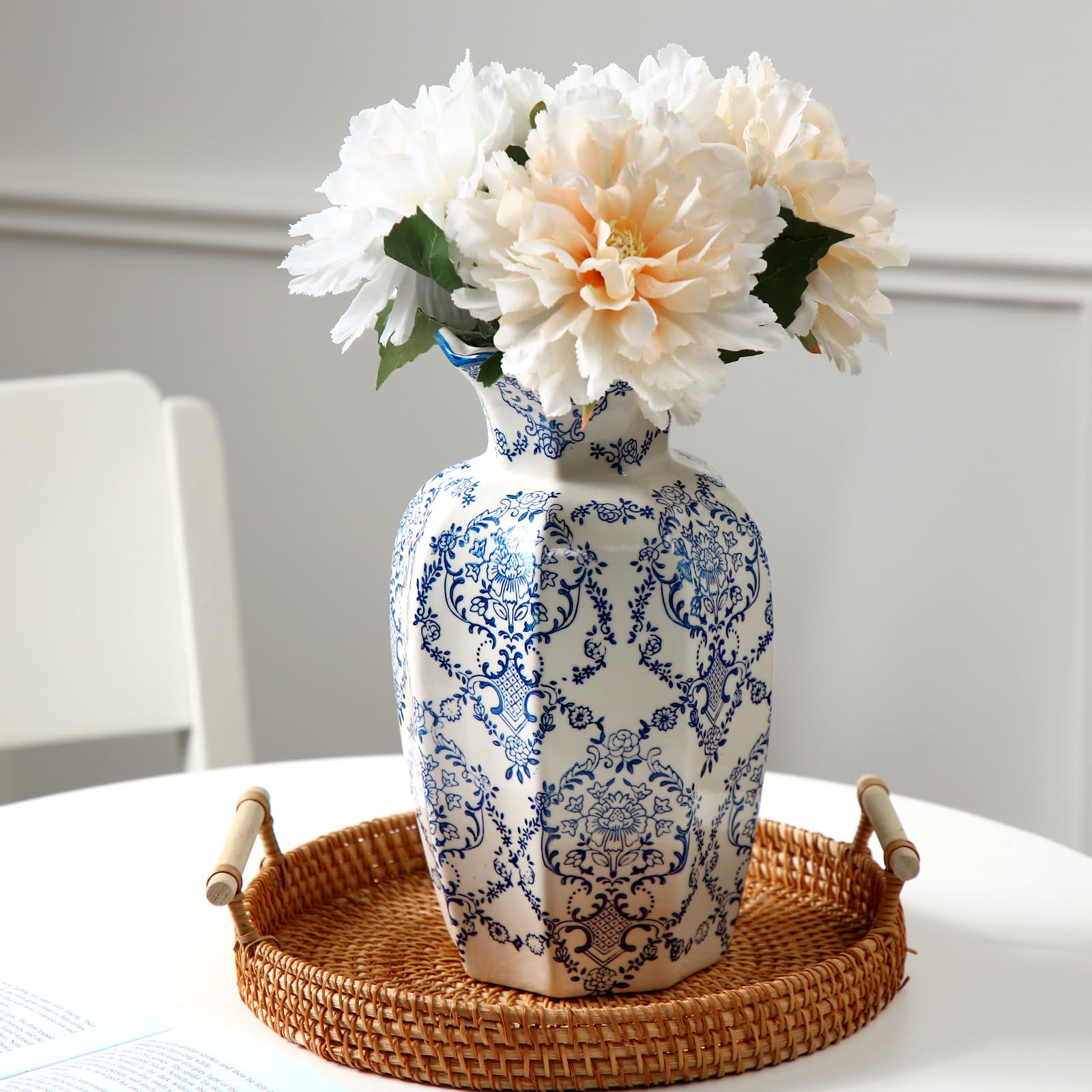 Amazon.com: 2 Pcs Blue and White Vintage Vase Chinoiserie Floral
