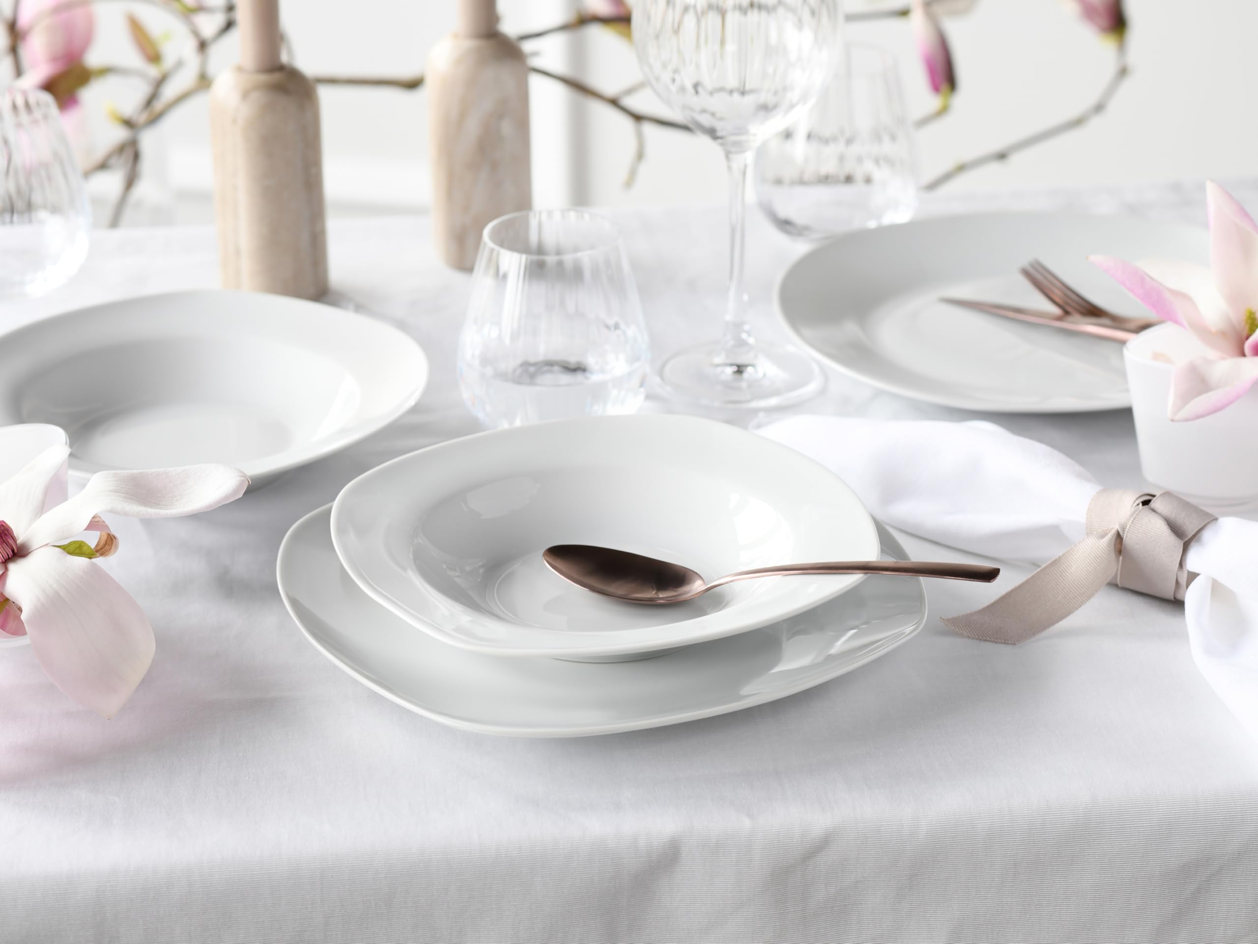 CreaTable, 20570, series Amelie white, 18-piece tableware set for 6 people, porcelain plate set, dishwasher and microwave safe, quality production