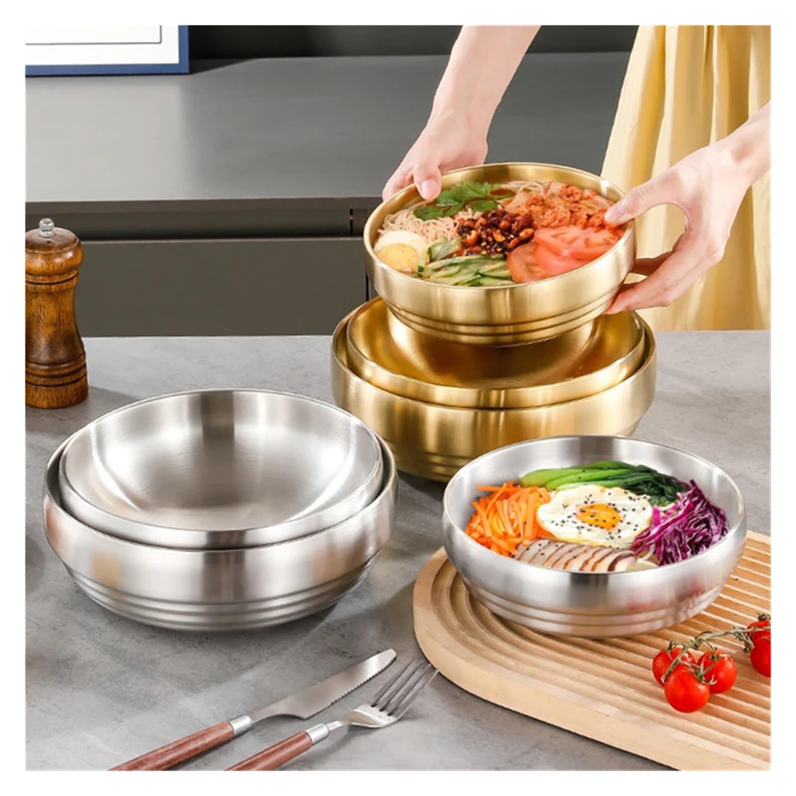 Dwuwarstwowa izolowana miska ze stali nierdzewnej Duża zimna sałatka z makaronem Zupa ryżowa Ramen Zastawa stołowa kuchenna(23cm Golden)