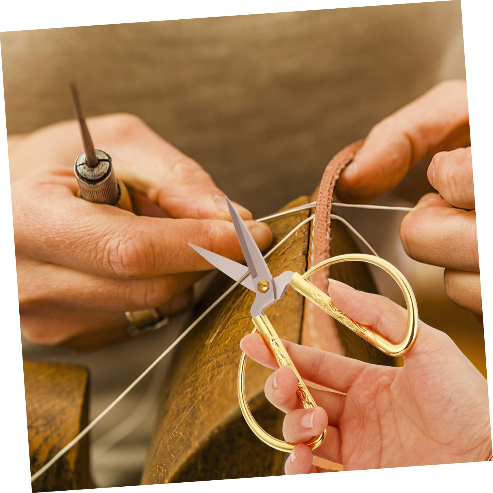 DIYEAH 1 Set Set Da Cucito in Scatola Kit Filo Per Cucire Strumenti Per Filo Da Cucito Kit Da Cucito Professionale Perno in Tessuto Inossidabile Viaggiare Strumento Filo Legno Massiccio