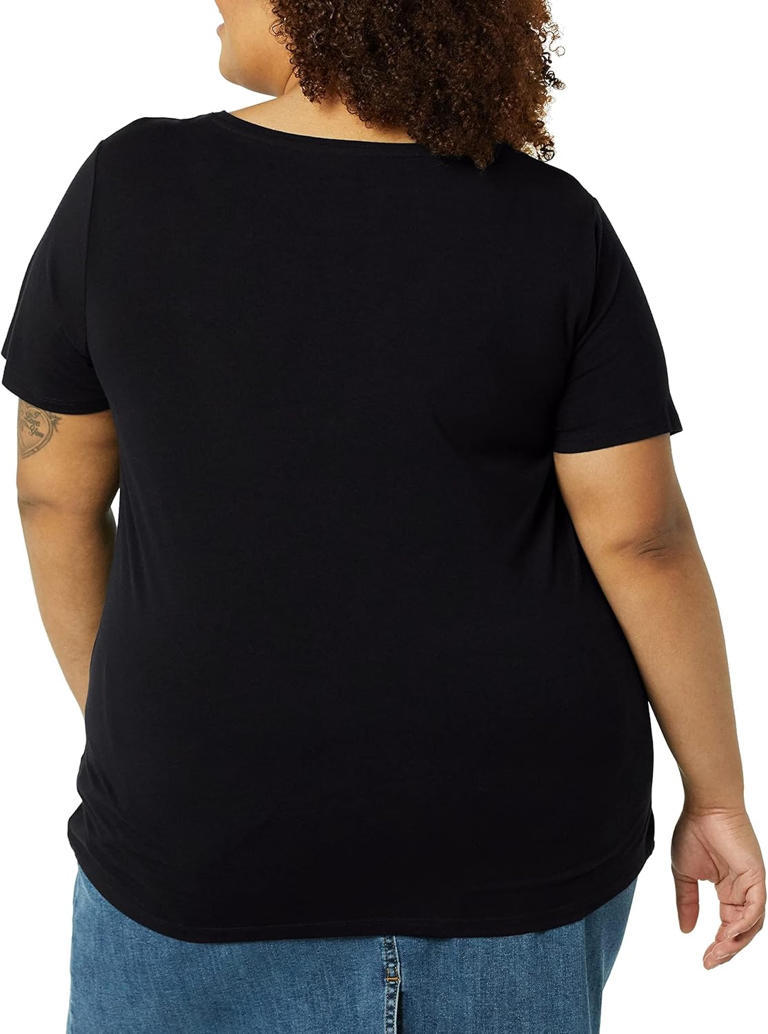 Amazon Essentials Women's Plus Size Short-Sleeve V-Neck T-Shirt - Image 5