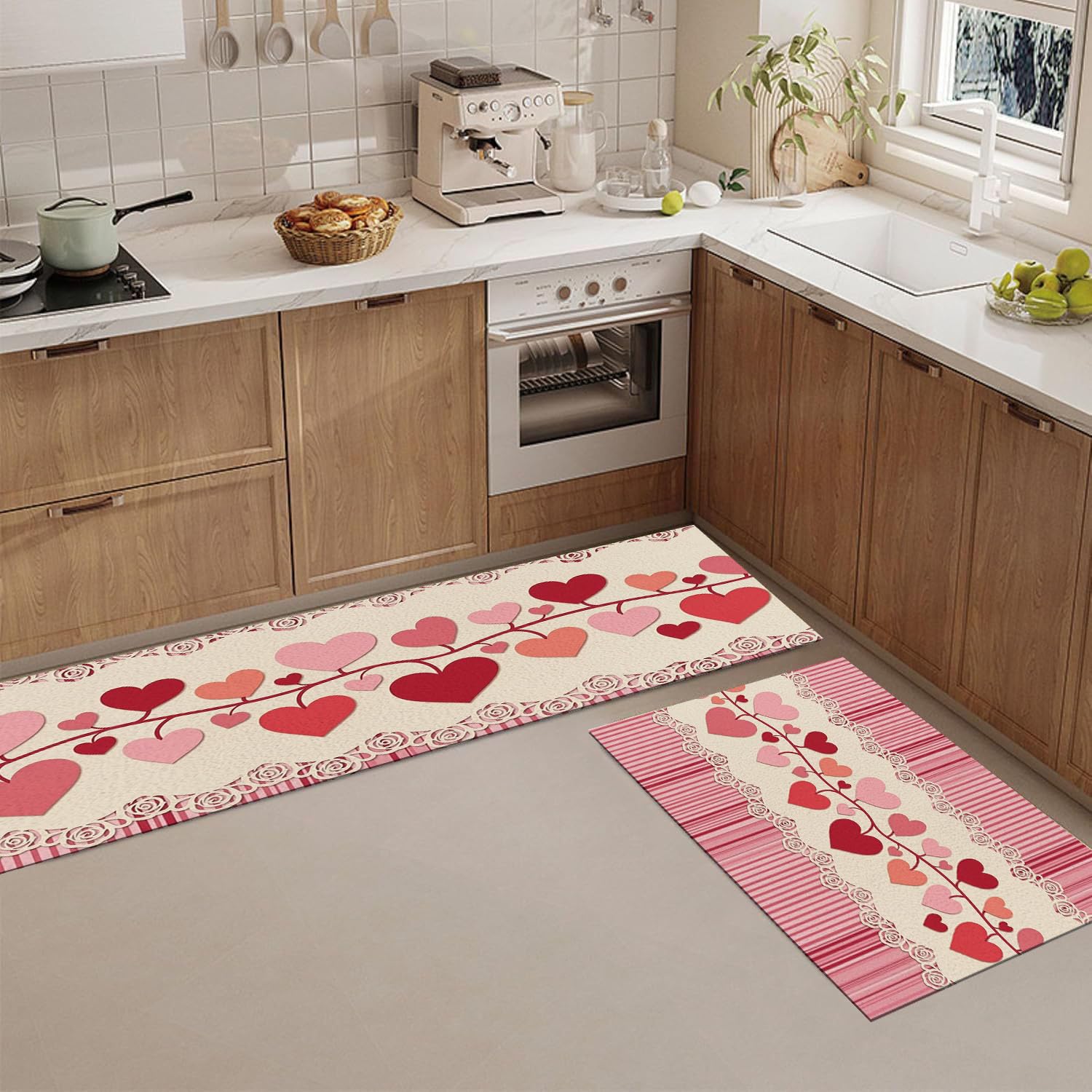 Alfombra de cocina lavable con rayas y corazones, pisada suave y diseño tierno de 2 piezas